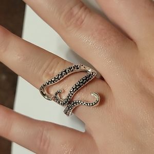 Octopus tentacle ring